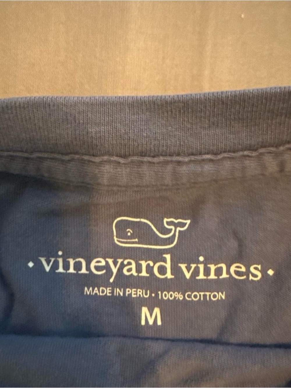 Vineyard Vines Men's Navy Short-Sleeve Pocket Tee with Logo - Picture 4 of 4